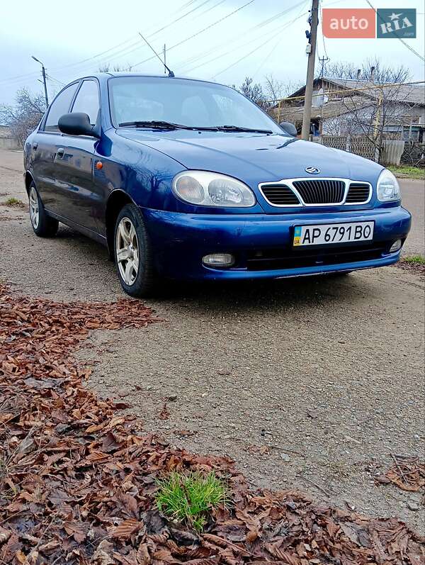 Седан ЗАЗ Lanos 2009 в Раздельной