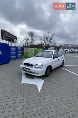 Седан ЗАЗ Lanos 2010 в Умані