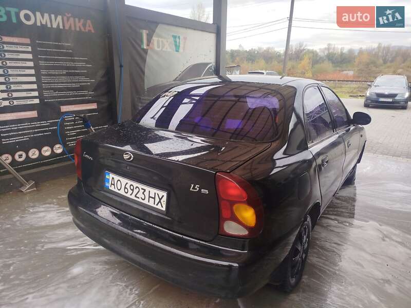 Седан ЗАЗ Lanos 2011 в Тячеве