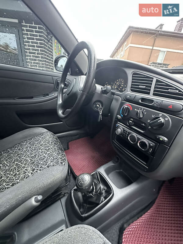 Седан ЗАЗ Lanos 2011 в Броварах