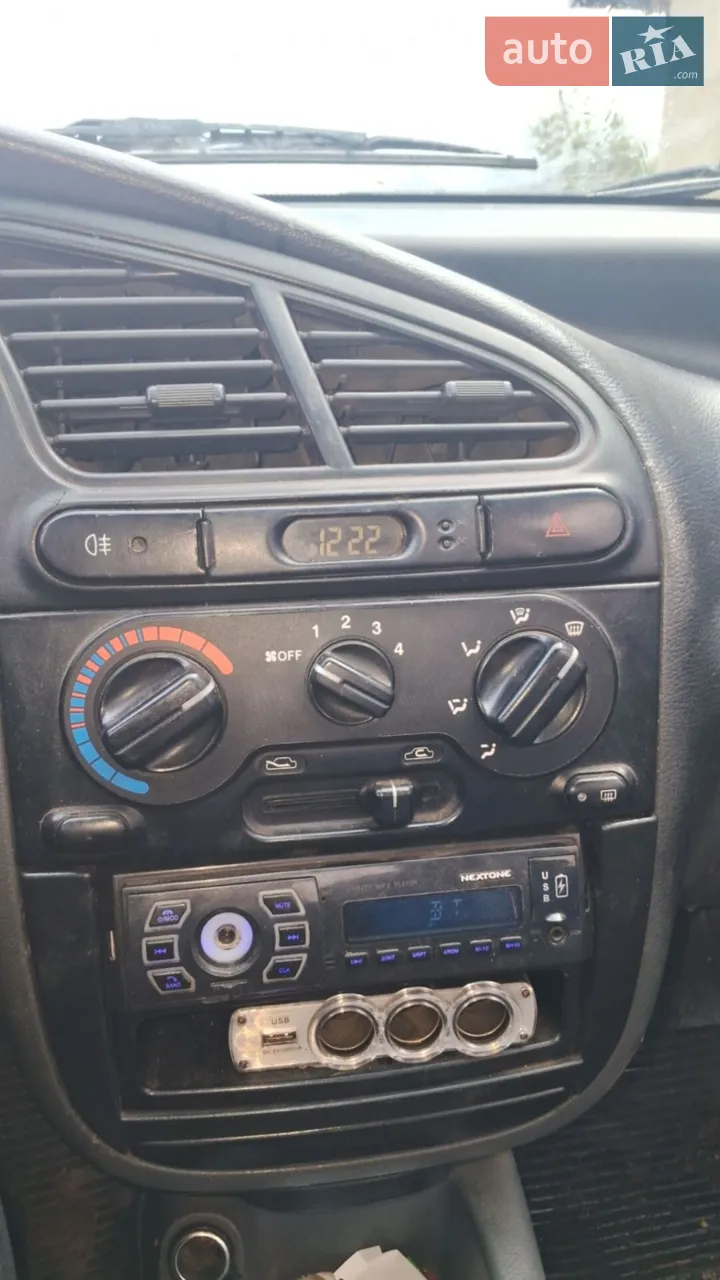 Daewoo Lanos 
Обʼєм двигуна 1,4
Рік випуску 2007
Легковий седан 
Сірий колір
Газ\Бензин
Газ вписаний 
Кпп Механіка
Новий акумулятор
Стан сів поїхав
Із нюансів трішки полупився лак.
Заїде в любу точку України.
Пишіть в особисті повідомлення або телефонуйте.