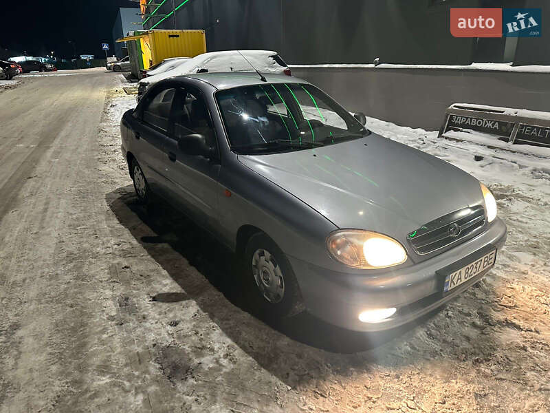 Седан ЗАЗ Lanos 2010 в Киеве