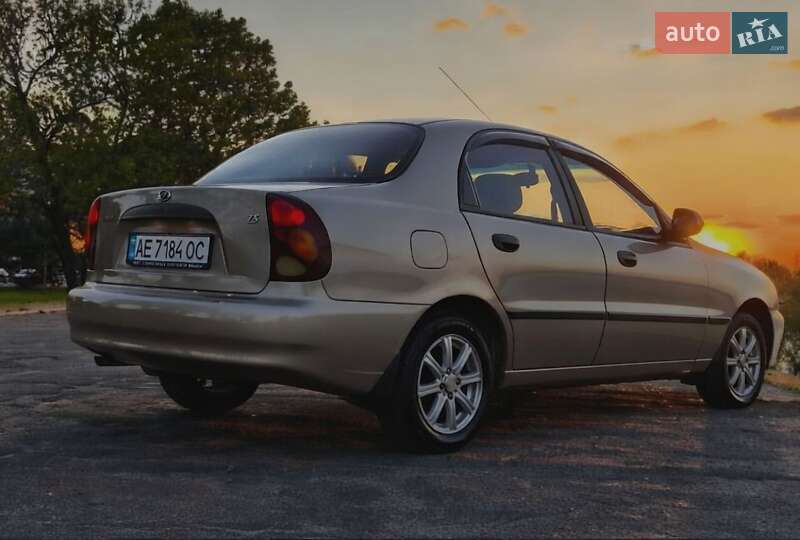 Седан ЗАЗ Lanos 2013 в Днепре