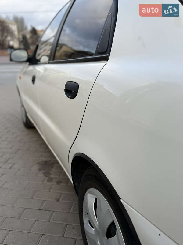 Седан ЗАЗ Lanos 2008 в Запорожье