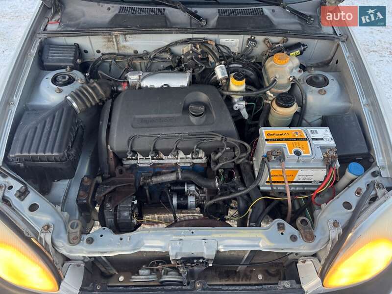 Седан ЗАЗ Lanos 2008 в Черновцах