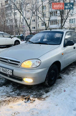 Седан ЗАЗ Lanos 2010 в Киеве