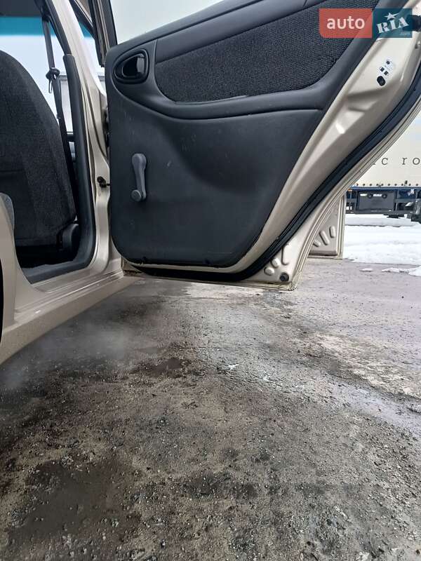 Седан ЗАЗ Lanos 2013 в Нетішині