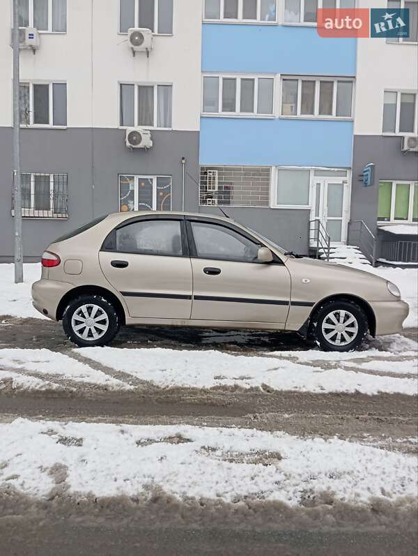 Хэтчбек ЗАЗ Lanos 2011 в Броварах