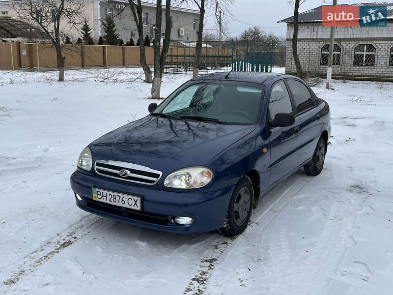 Седан ЗАЗ Lanos 2010 в Одессе