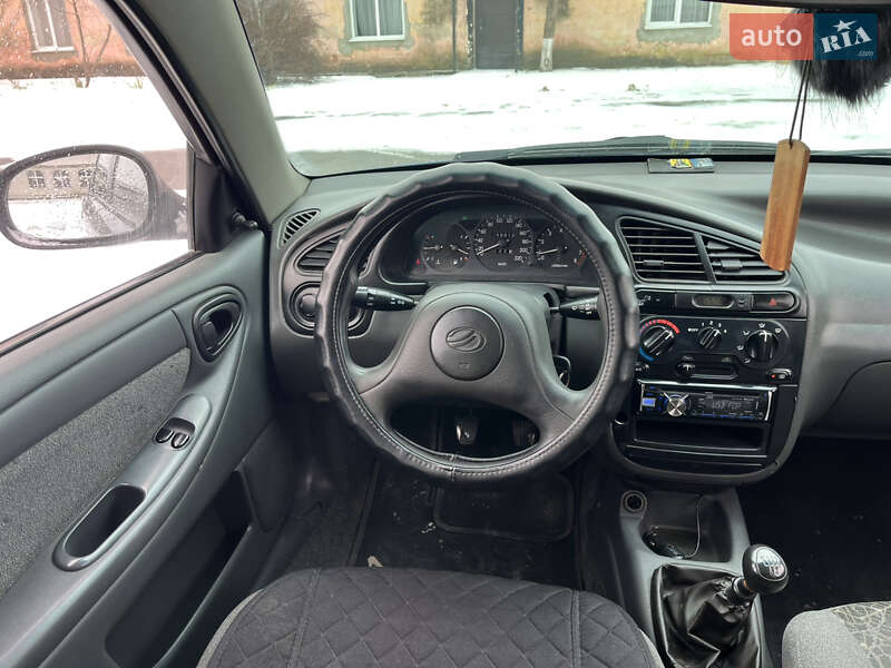 Седан ЗАЗ Lanos 2010 в Одессе