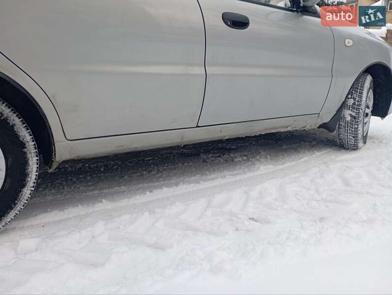 Седан ЗАЗ Lanos 2012 в Киеве