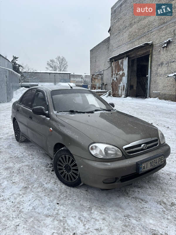 Седан ЗАЗ Lanos 2011 в Киеве