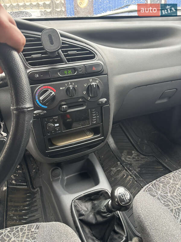 Седан ЗАЗ Lanos 2011 в Киеве