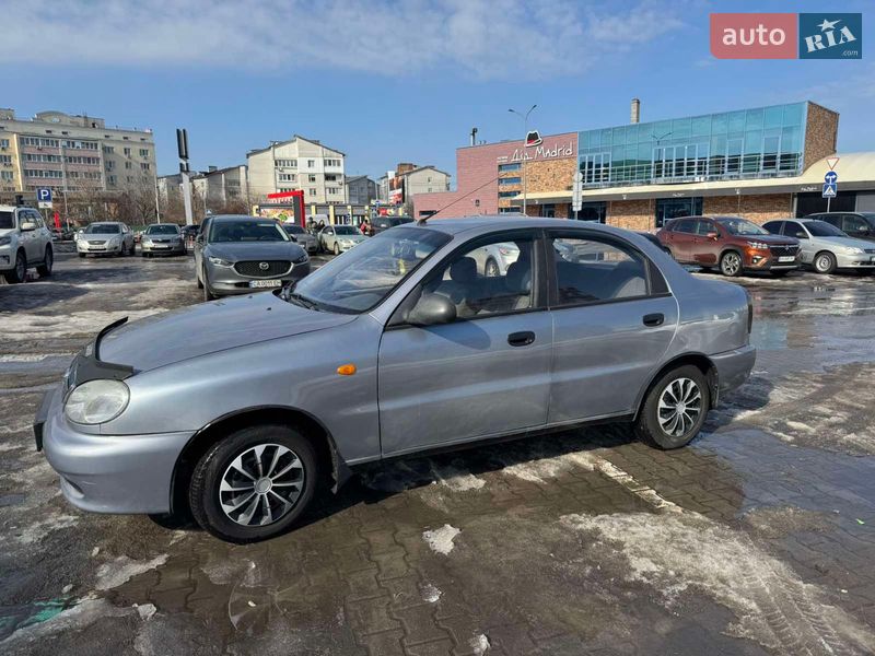 Седан ЗАЗ Lanos 2010 в Киеве