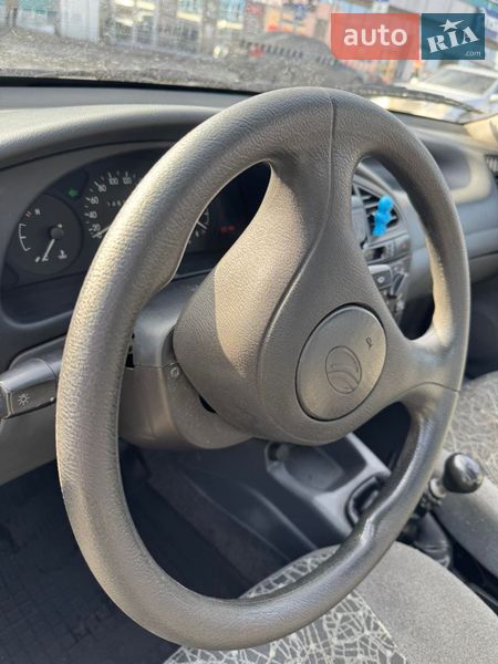 Седан ЗАЗ Lanos 2010 в Киеве