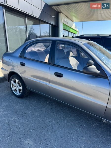 Седан ЗАЗ Lanos 2008 в Черновцах