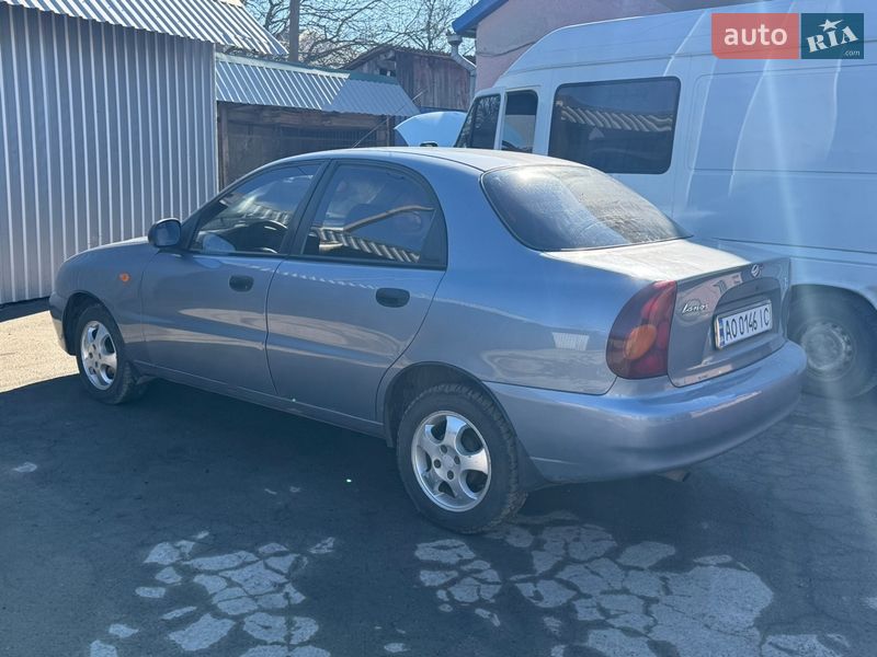 Седан ЗАЗ Lanos 2010 в Пятихатках