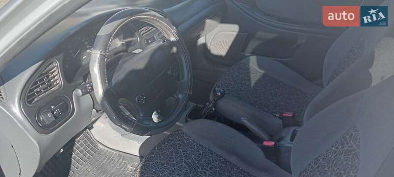 Седан ЗАЗ Lanos 2009 в Кам'янському