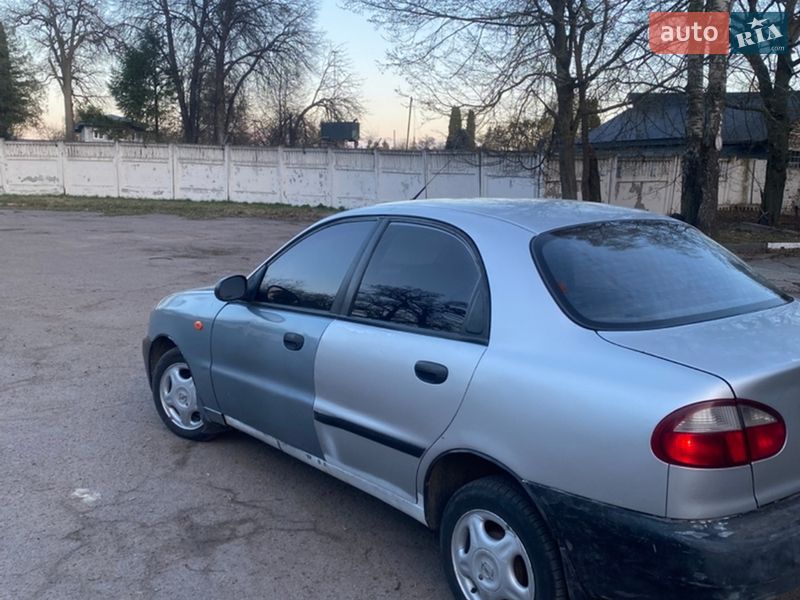 Седан ЗАЗ Lanos 2005 в Озерному