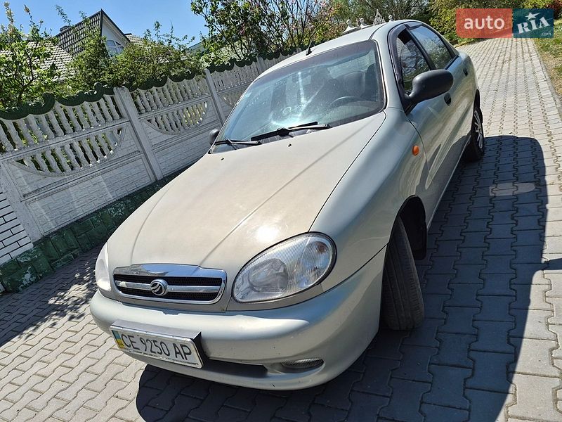 Седан ЗАЗ Lanos 2010 в Черновцах