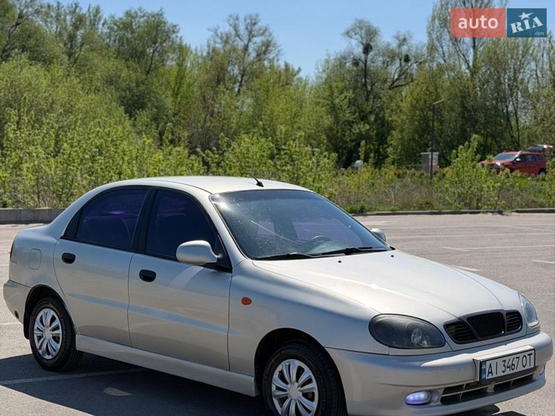 Седан ЗАЗ Lanos 2010 в Киеве