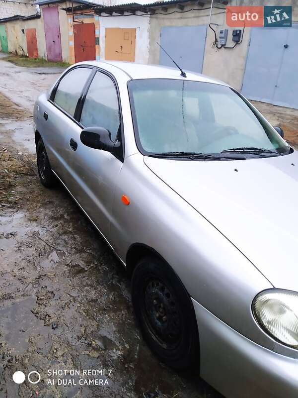 Седан ЗАЗ Sens 2006 в Шепетовке