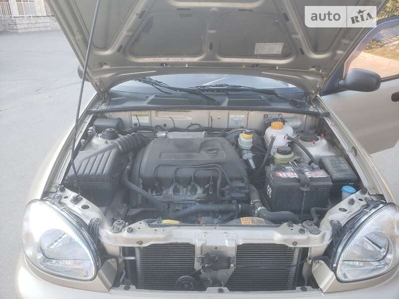 Седан ЗАЗ Sens 2011 в Тернополі