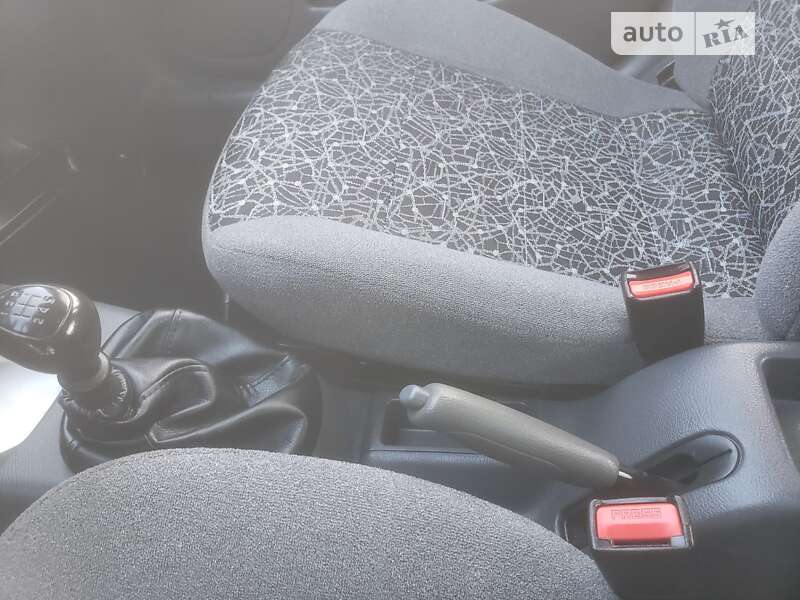 Седан ЗАЗ Sens 2011 в Тернополі