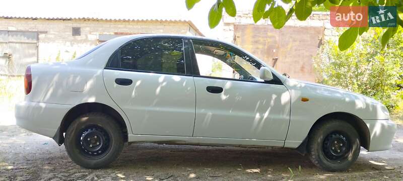 Седан ЗАЗ Sens 2013 в Баштанке