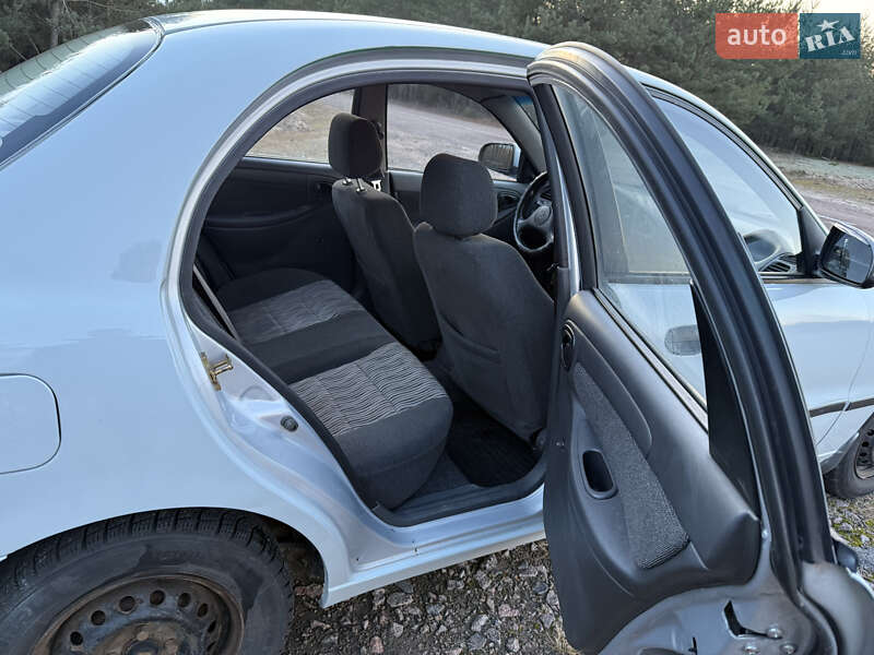 Седан ЗАЗ Sens 2015 в Макарові