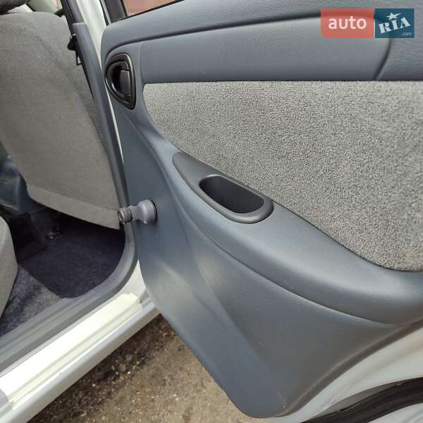 Седан ЗАЗ Sens 2011 в Староконстантинове