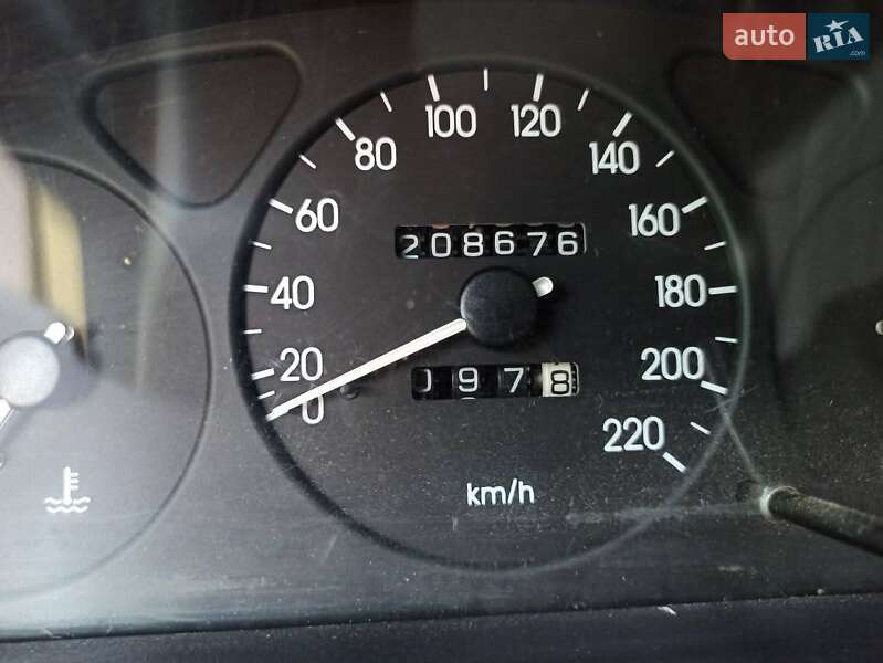 Седан ЗАЗ Sens 2007 в Нікополі