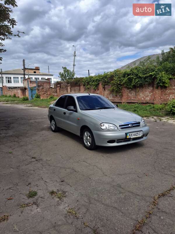 Седан ЗАЗ Sens 2010 в 