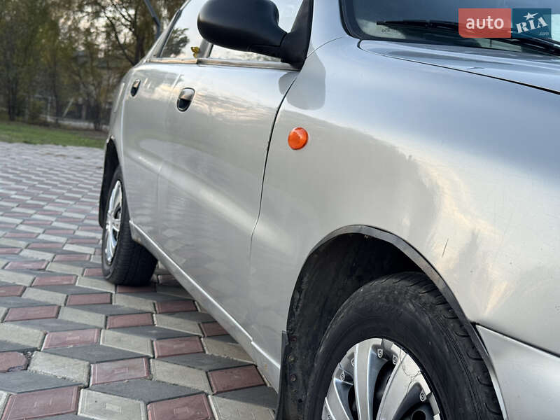 Седан ЗАЗ Sens 2007 в Чернівцях