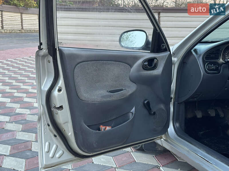 Седан ЗАЗ Sens 2007 в Чернівцях