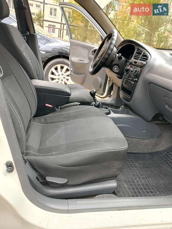 Седан ЗАЗ Sens 2007 в Дніпрі