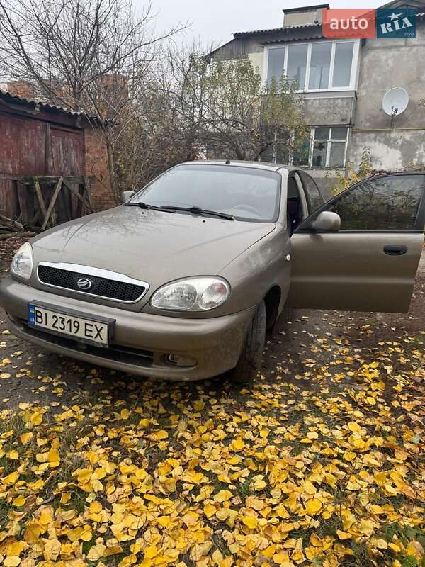 Седан ЗАЗ Sens 2013 в Чутове