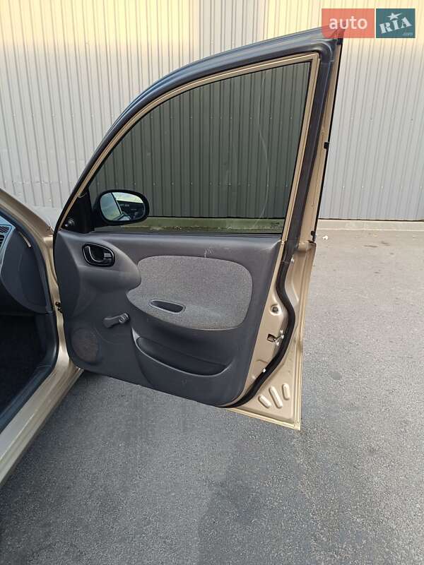 Седан ЗАЗ Sens 2007 в Нежине