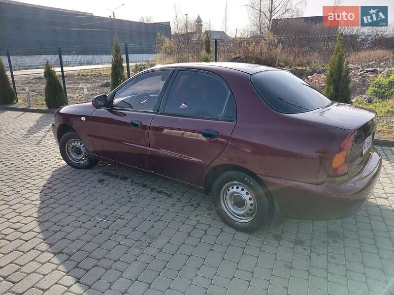 Седан ЗАЗ Sens 2013 в Надворной