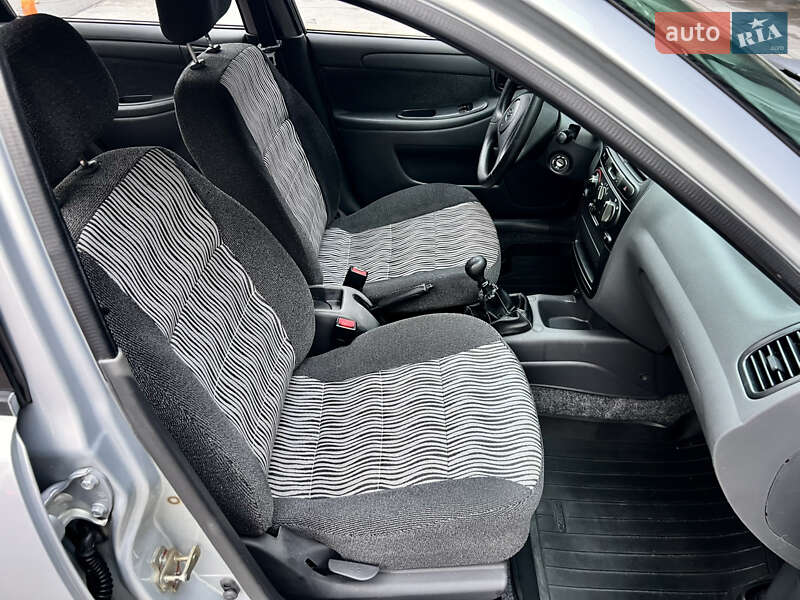 Седан ЗАЗ Sens 2013 в Киеве