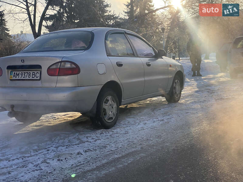 Седан ЗАЗ Sens 2007 в Черняхове