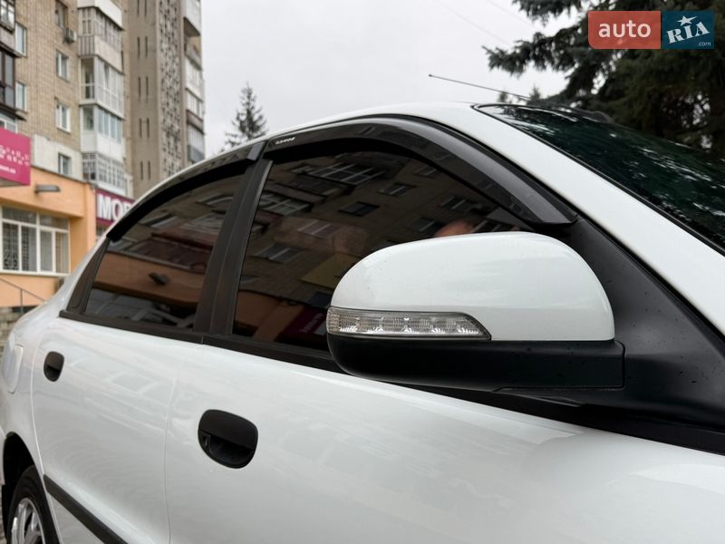 Седан ЗАЗ Sens 2015 в Могилев-Подольске