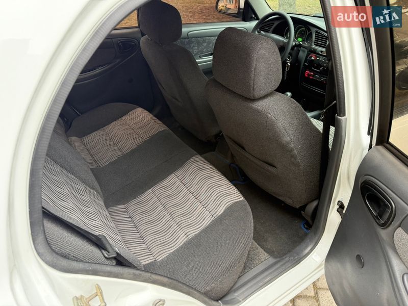 Седан ЗАЗ Sens 2015 в Могилев-Подольске