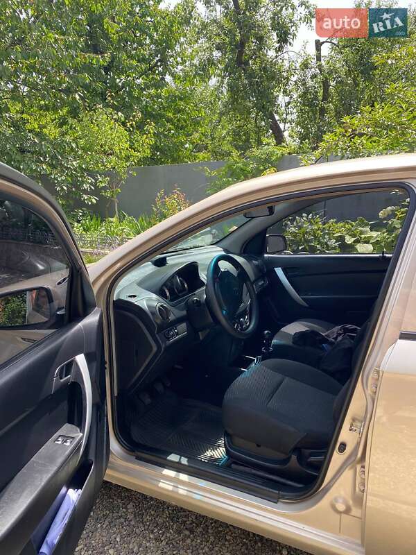 Седан ЗАЗ Vida 2013 в Черновцах