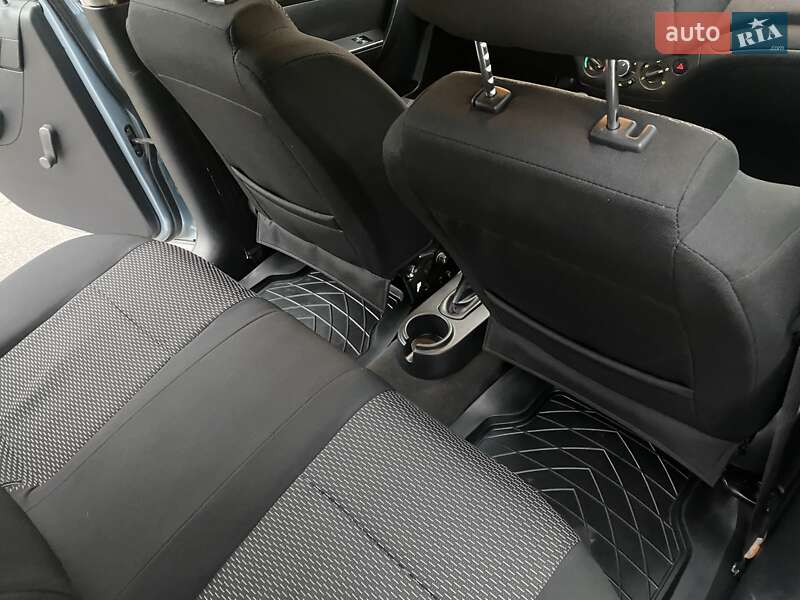 Хэтчбек ЗАЗ Vida 2013 в Киеве фото 42 Хэтчбек ЗАЗ Vida 2013 в Киеве