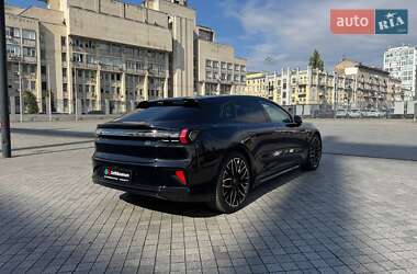 Внедорожник / Кроссовер Zeekr 001 2024 в 