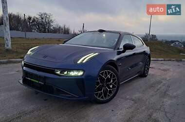 Внедорожник / Кроссовер Zeekr 001 2024 в 