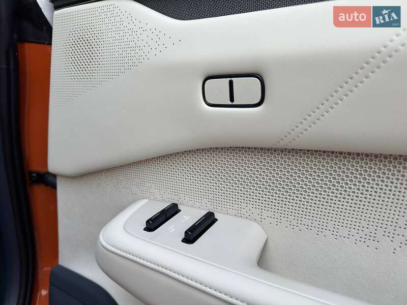 Внедорожник / Кроссовер Zeekr 001 2024 в Ивано-Франковске