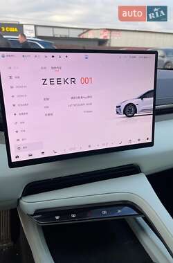 Внедорожник / Кроссовер Zeekr 001 2024 в 