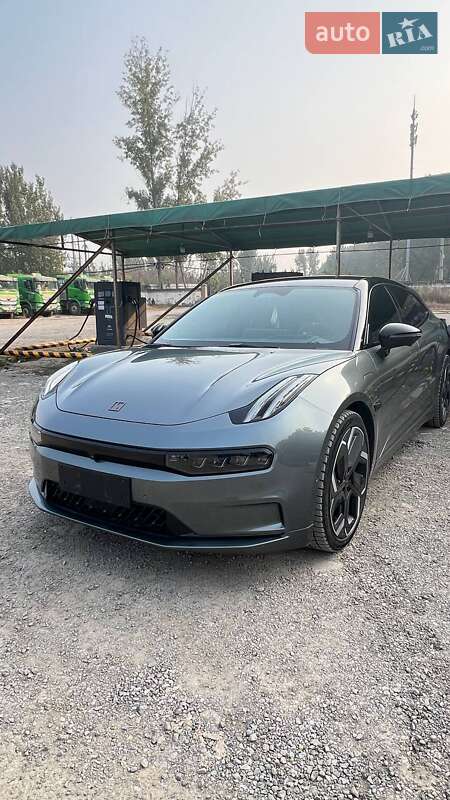 Внедорожник / Кроссовер Zeekr 001 2022 в 